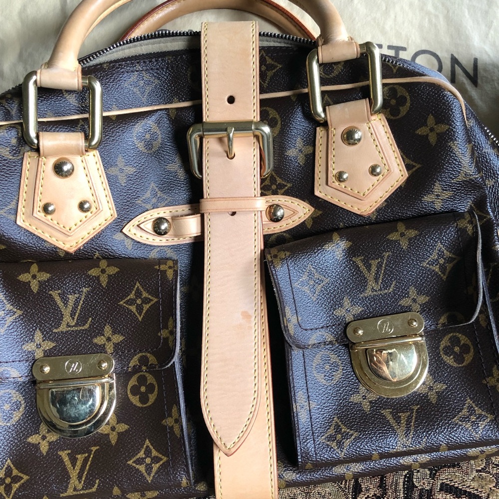 Louis Vuitton Manhattan Gm ❤️SOLD❤️